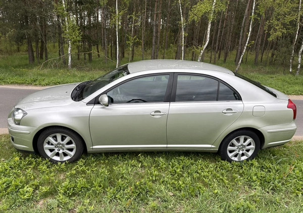 Toyota Avensis cena 19500 przebieg: 83282, rok produkcji 2007 z Mirsk małe 742